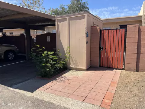 Exterior - 4503 N 26th Dr, Phoenix, AZ 85017 photo 9 of 11