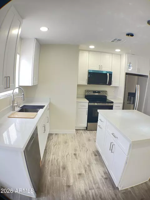 Kitchen - 4503 N 26th Dr, Phoenix, AZ 85017 photo 2 of 9