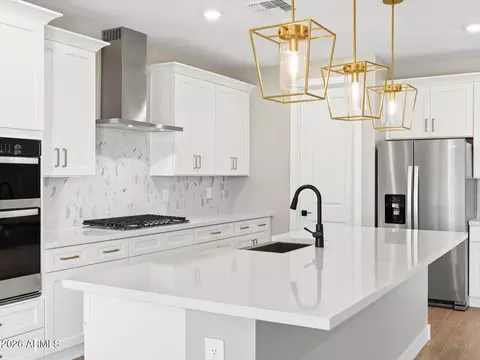 7762 W Hayward Ave, Glendale, AZ 85303