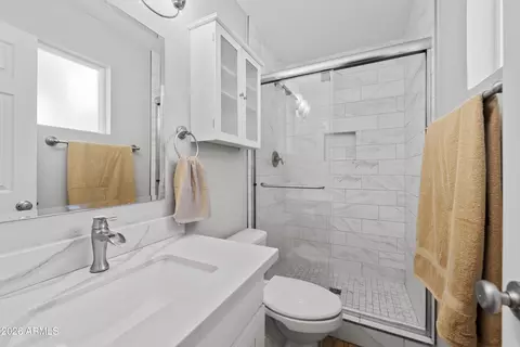 Bath - 438 E Pierce St, Tempe, AZ 85288 photo 4 of 6