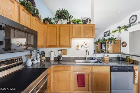 Kitchen - 1034 W 13th Ave, Apache Junction, AZ 85120 photo 4 of 4