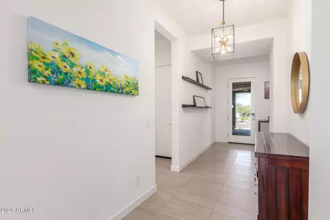 Entry Way - 837 E Monte Way, Phoenix, AZ 85042 photo 3 of 4