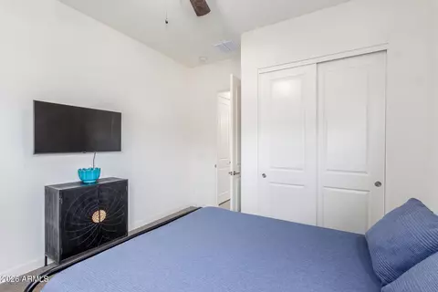 Bedroom - 837 E Monte Way, Phoenix, AZ 85042 photo 5 of 7