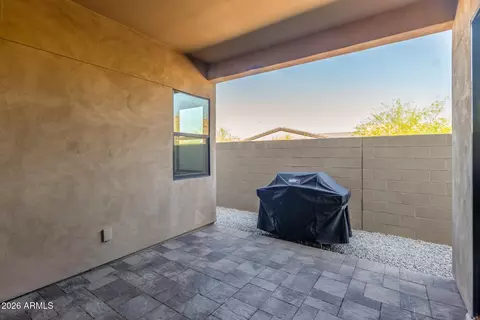 Exterior - 837 E Monte Way, Phoenix, AZ 85042 photo 3 of 8