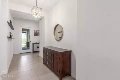 Entry Way - 837 E Monte Way, Phoenix, AZ 85042 photo 2 of 4