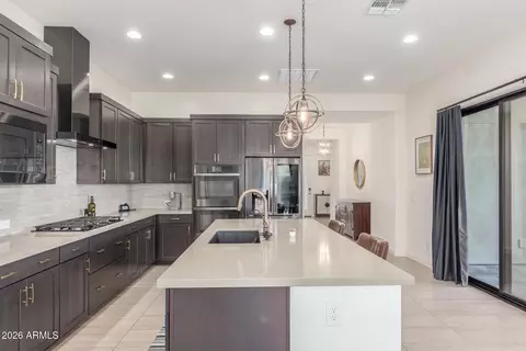 Kitchen - 837 E Monte Way, Phoenix, AZ 85042 photo 4 of 4
