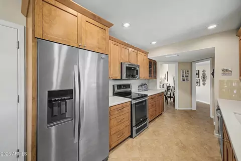 10429 W Hutton Dr, Sun City, AZ 85351