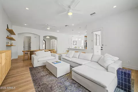 Living - 1535 E Kings Ct, Gilbert, AZ 85234 photo 2 of 3