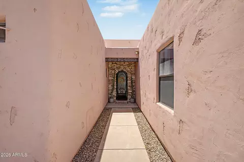 Entry Way - 1535 E Kings Ct, Gilbert, AZ 85234 photo 1 of 3