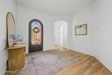 Entry Way - 1535 E Kings Ct, Gilbert, AZ 85234 photo 2 of 3