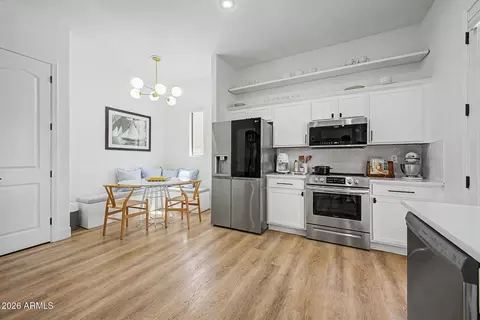 Kitchen - 1535 E Kings Ct, Gilbert, AZ 85234 photo 4 of 4