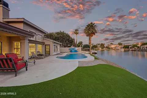 Exterior - 2111 E Gondola Ln, Gilbert, AZ 85234 photo 7 of 15