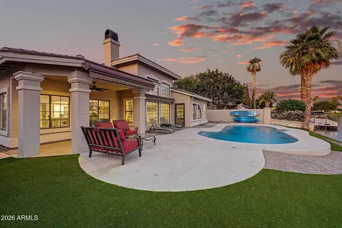 Exterior - 2111 E Gondola Ln, Gilbert, AZ 85234 photo 6 of 15