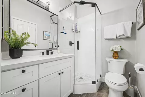 Bath - 2111 E Gondola Ln, Gilbert, AZ 85234 photo 5 of 5