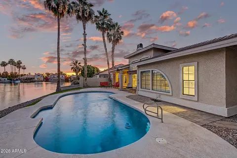 Exterior - 2111 E Gondola Ln, Gilbert, AZ 85234 photo 2 of 15