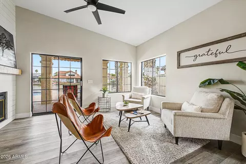 Living - 2111 E Gondola Ln, Gilbert, AZ 85234 photo 5 of 6