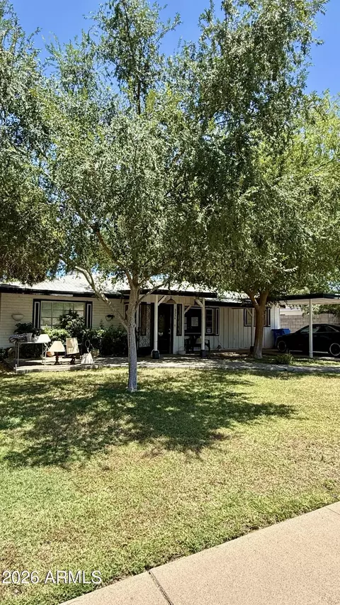 3334 E Clarendon Ave, Phoenix, AZ 85018 photo 4