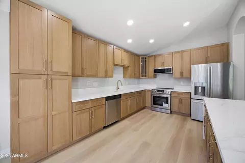 Kitchen - 8017 E Osage Ave, Mesa, AZ 85212 photo 4 of 5