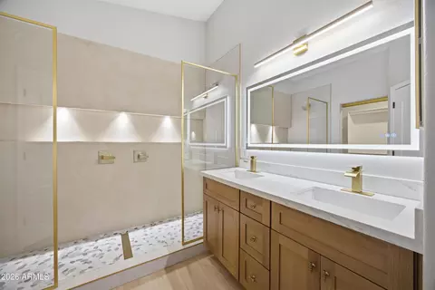 Bath - 8017 E Osage Ave, Mesa, AZ 85212 photo 4 of 5