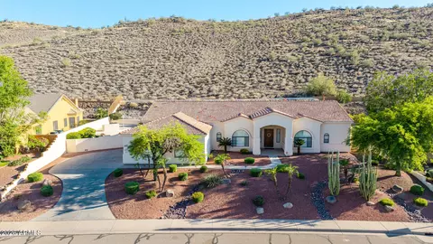 5949 W Pinnacle Hill Dr, Glendale, AZ 85310