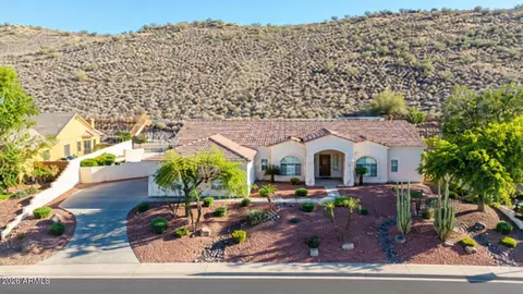 5949 W Pinnacle Hill Dr, Glendale, AZ 85310