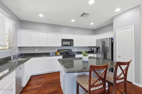 623 S Buena Vista Ave, Gilbert, AZ 85296