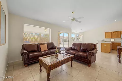Living - 7815 E Navarro Ave, Mesa, AZ 85209 photo 1 of 3