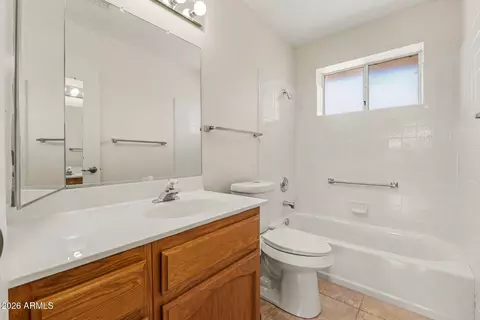 Bath - 7815 E Navarro Ave, Mesa, AZ 85209 photo 3 of 3