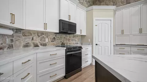 Kitchen - 11223 E Ramona Ave, Mesa, AZ 85212 photo 4 of 5