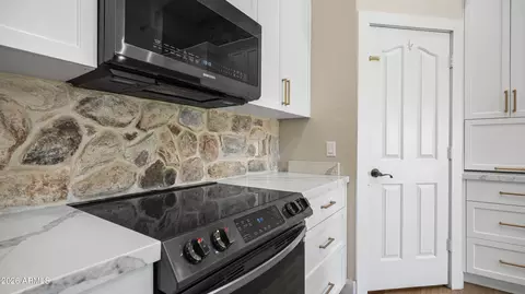 Kitchen - 11223 E Ramona Ave, Mesa, AZ 85212 photo 5 of 5