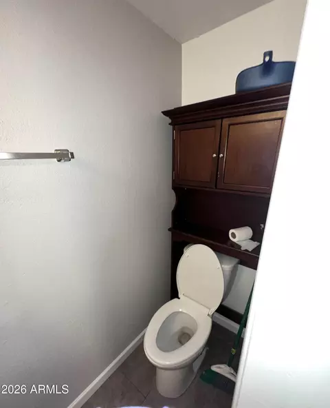 Bath - 4717 E Belleview St, Phoenix, AZ 85008 photo 1 of 4