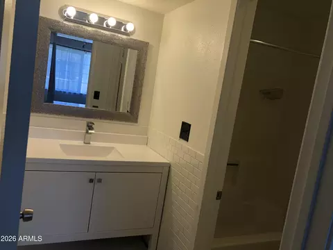 Bath - 1446 E Grovers Ave #9, Phoenix, AZ 85022 photo 2 of 3