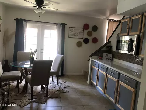 Dining - 1446 E Grovers Ave #9, Phoenix, AZ 85022 photo 1 of 1