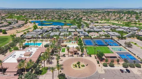View/Area - 4262 E Meadowview Dr, Gilbert, AZ 85298 photo 9 of 10
