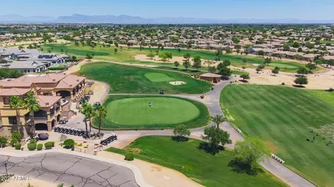 View/Area - 4262 E Meadowview Dr, Gilbert, AZ 85298 photo 7 of 10