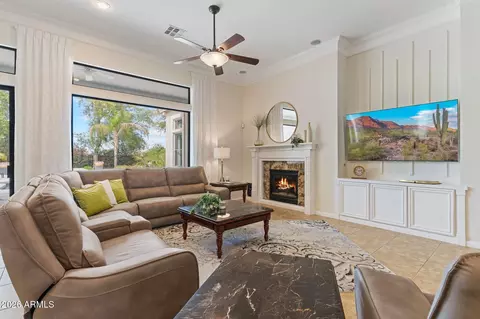 Living - 4262 E Meadowview Dr, Gilbert, AZ 85298 photo 4 of 4