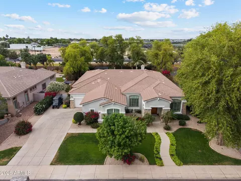 View/Area - 4262 E Meadowview Dr, Gilbert, AZ 85298 photo 1 of 10
