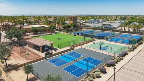 View/Area - 4262 E Meadowview Dr, Gilbert, AZ 85298 photo 5 of 10