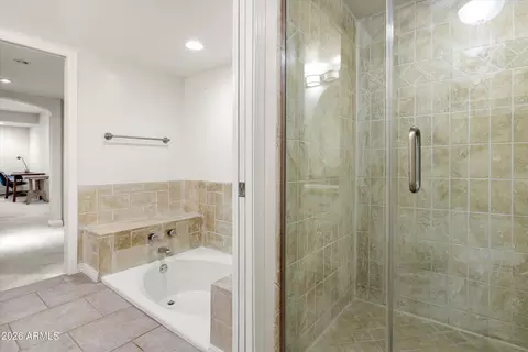 Bath - 4446 E Camelback Rd #103, Phoenix, AZ 85018 photo 2 of 4