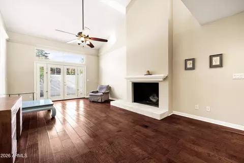 Living - 4446 E Camelback Rd #103, Phoenix, AZ 85018 photo 2 of 4