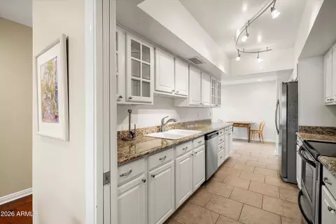 Entry Way - 4446 E Camelback Rd #103, Phoenix, AZ 85018 photo 3 of 3