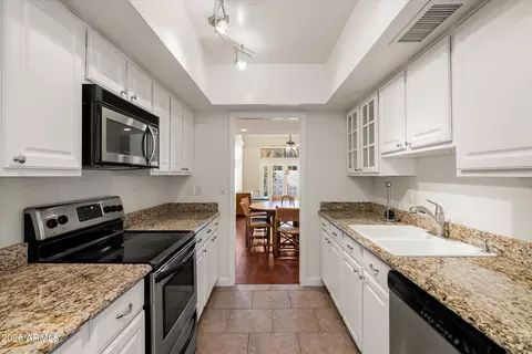 Kitchen - 4446 E Camelback Rd #103, Phoenix, AZ 85018 photo 1 of 1