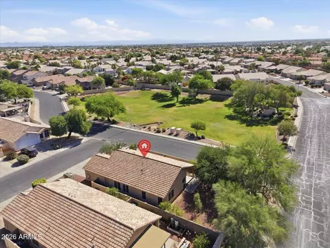 View/Area - 4313 E Raven Rd, Phoenix, AZ 85044 photo 3 of 10