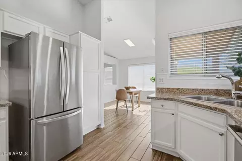 Kitchen - 4313 E Raven Rd, Phoenix, AZ 85044 photo 2 of 2