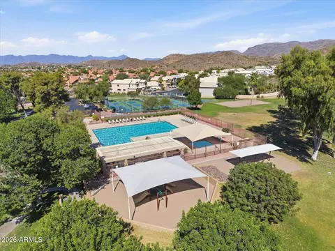 View/Area - 4313 E Raven Rd, Phoenix, AZ 85044 photo 7 of 10