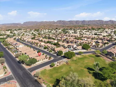 View/Area - 4313 E Raven Rd, Phoenix, AZ 85044 photo 5 of 10