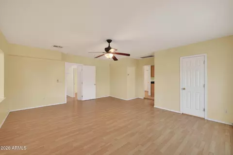 Living - 1116 E Cinnabar Ave, Phoenix, AZ 85020 photo 5 of 8