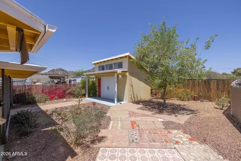 Exterior - 1116 E Cinnabar Ave, Phoenix, AZ 85020 photo 6 of 7