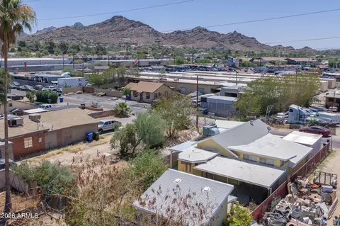 View/Area - 1116 E Cinnabar Ave, Phoenix, AZ 85020 photo 2 of 2