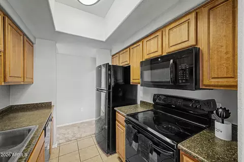 Kitchen - 3434 E Baseline Rd #164, Phoenix, AZ 85042 photo 3 of 3